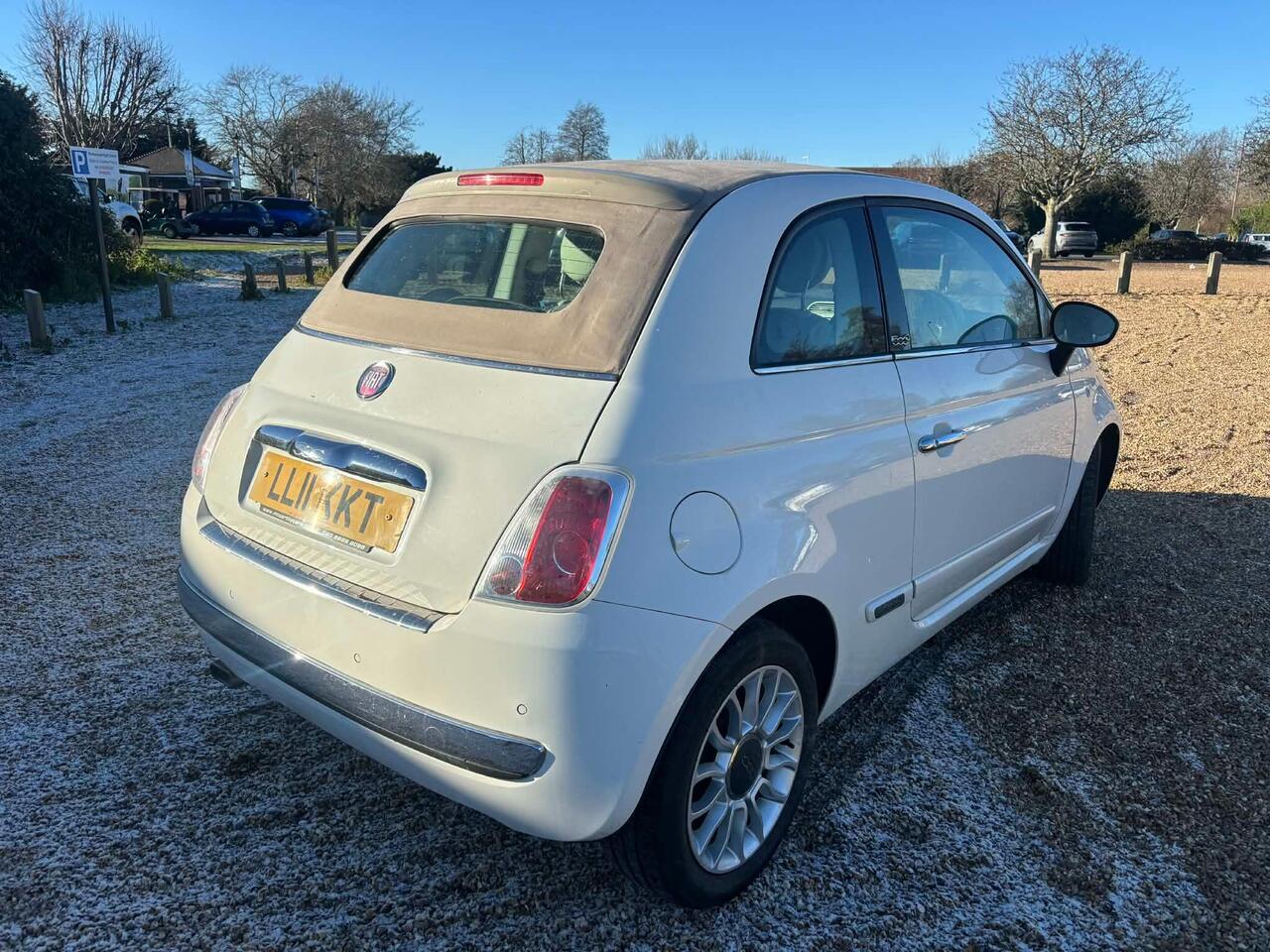 2011 Fiat 500C Lounge